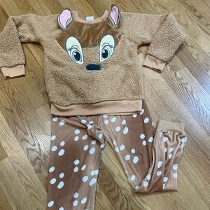 Disney pajamas Bambi’s size 9/10